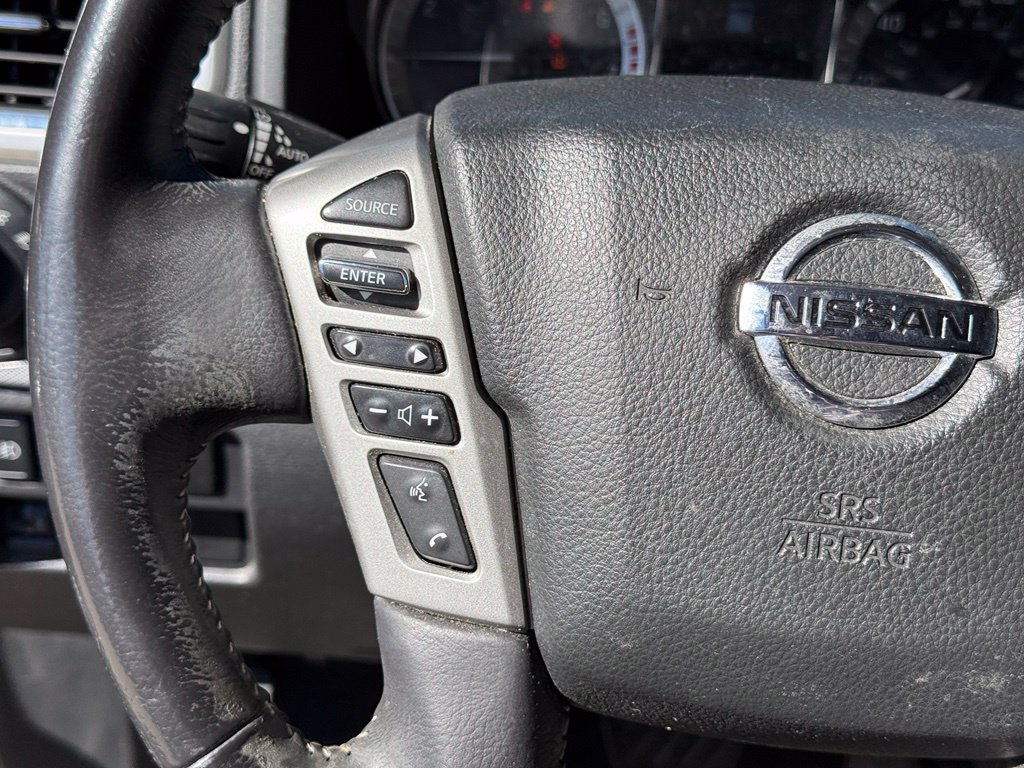 Used 2019 Nissan Titan PRO-4X w/ Pro-4x Convenience Package AWD/4WD image 16