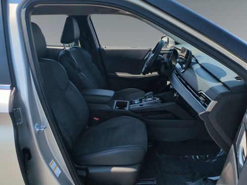 Used 2024 Mitsubishi Outlander SE image 15