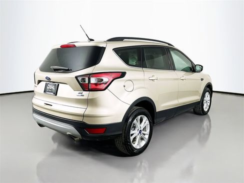 Used 2018 Ford Escape SE image 13