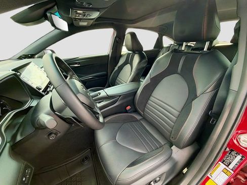 Used 2020 Toyota Avalon Touring w/ Advanced Safety Package FWD image 11