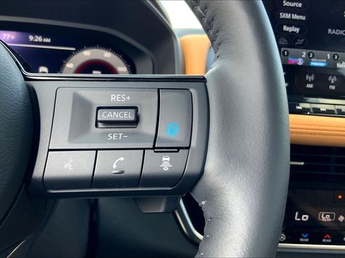 Used 2022 Nissan Rogue Platinum w/ Head-Up Display Package FWD image 22