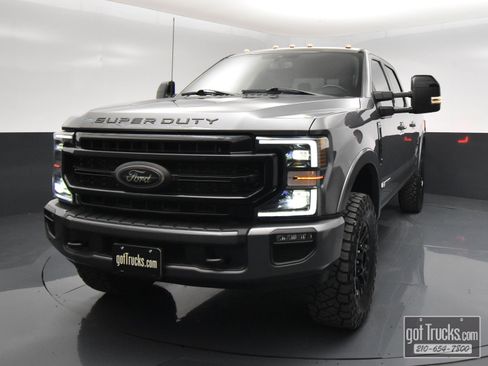 Used 2022 Ford F250 Lariat w/ Tremor Off-Road Package AWD/4WD image 52