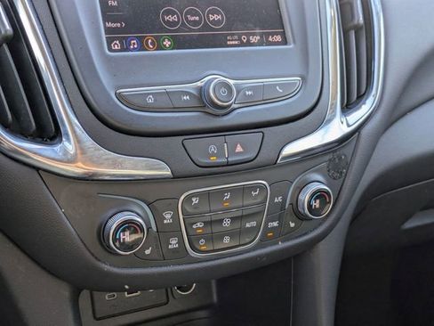 Used 2024 Chevrolet Equinox LT image 23