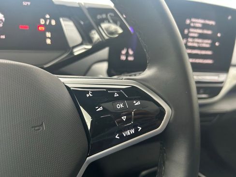 Used 2024 Volkswagen ID.4 S image 23