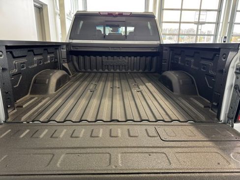 Used 2024 Chevrolet Silverado 3500 High Country w/ High Country Premium Package image 44