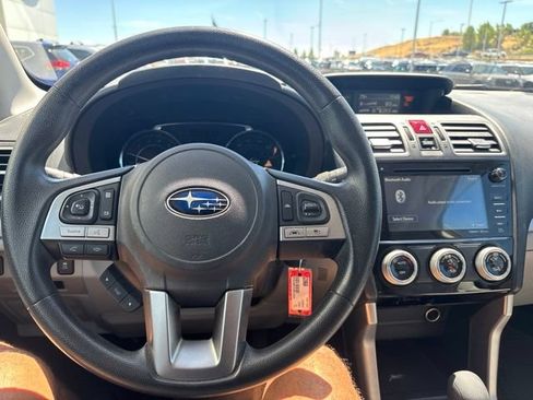 Used 2018 Subaru Forester 2.5i Premium AWD/4WD image 16