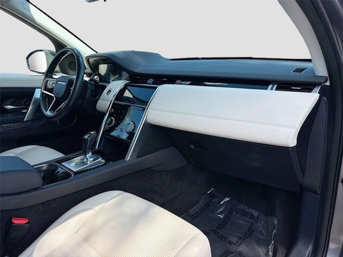 Used 2021 Land Rover Discovery Sport SE AWD/4WD image 31
