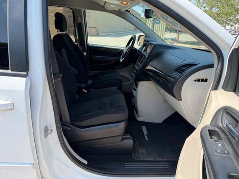 Used 2017 Dodge Grand Caravan SE w/ Power Window Group FWD image 20
