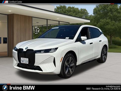 Used 2026 BMW iX xDrive60 AWD/4WD image 1