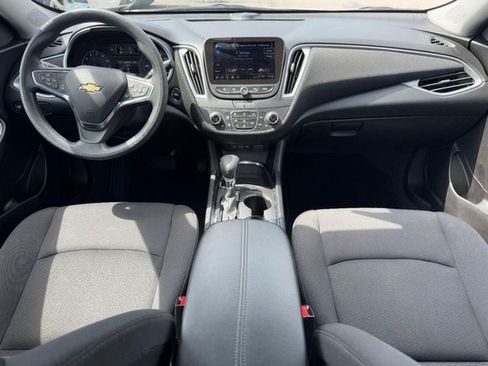 Used 2024 Chevrolet Malibu LT FWD image 11