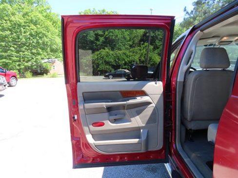 Used 2006 Dodge Ram 2500 Truck SLT w/ Light Group AWD/4WD image 10