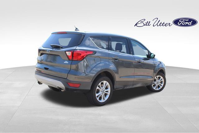 Used 2019 Ford Escape SE FWD image 5