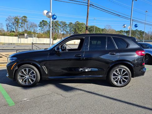 Used 2022 BMW X5 M50i image 4
