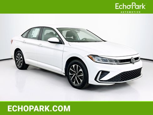 Used 2025 Volkswagen Jetta S FWD image 1