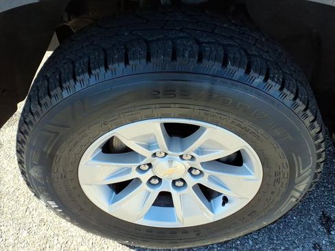 Used 2020 Chevrolet Silverado 1500 LT w/ All-Star Edition image 9