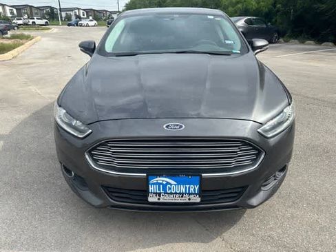 Used 2016 Ford Fusion SE w/ Equipment Group 202A FWD image 8