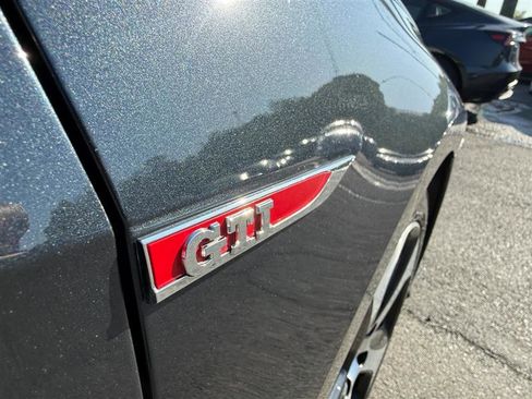 Used 2020 Volkswagen GTI S image 8