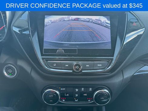 Used 2023 Chevrolet TrailBlazer LT w/ Convenience Package image 3