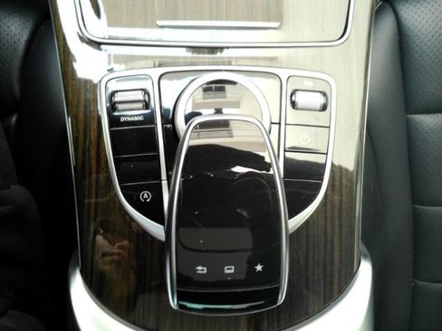 Used 2016 Mercedes-Benz C 300 4MATIC Sedan image 36