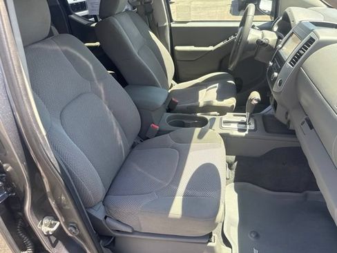 Used 2019 Nissan Frontier SV AWD/4WD image 27