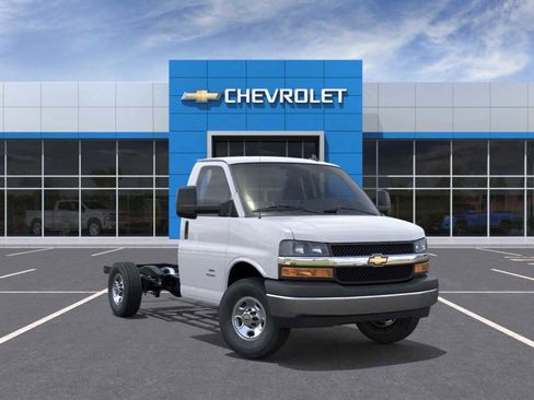 New 2025 Chevrolet Express 3500 w/ Power Convenience Package RWD image 29