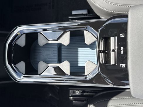 New 2026 Volvo EX30 Ultra w/ Protection Package Premier image 28