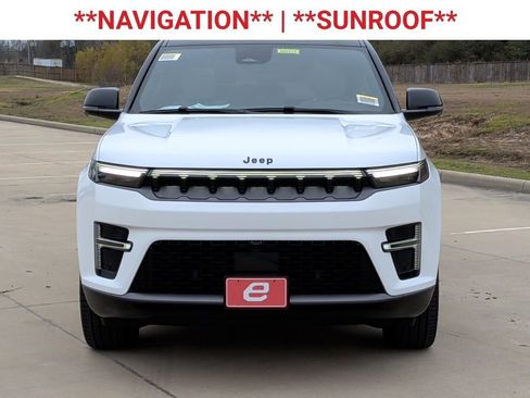 New 2026 Jeep Grand Wagoneer Summit image 2