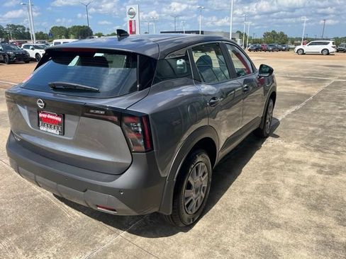 New 2026 Nissan Kicks S FWD image 4