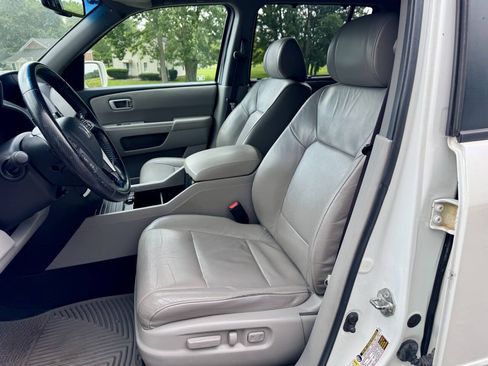 Used 2011 Honda Pilot Touring image 10