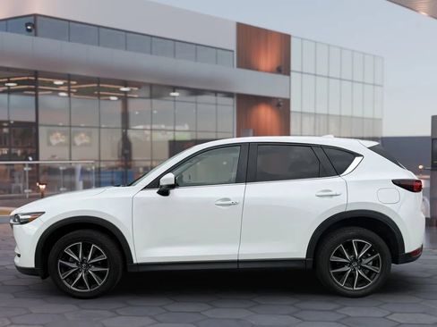 Used 2018 MAZDA CX-5 Touring w/ Preferred Equipment Package AWD/4WD image 5