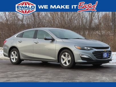 New 2025 Chevrolet Malibu LS w/ Driver Confidence Package