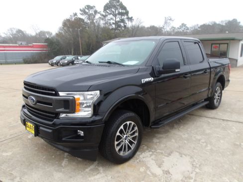 Used 2018 Ford F150 XLT w/ Equipment Group 302A Luxury image 2