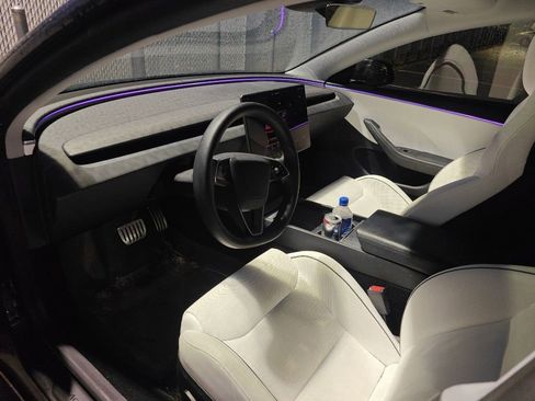 Used 2024 Tesla Model 3 Performance image 7