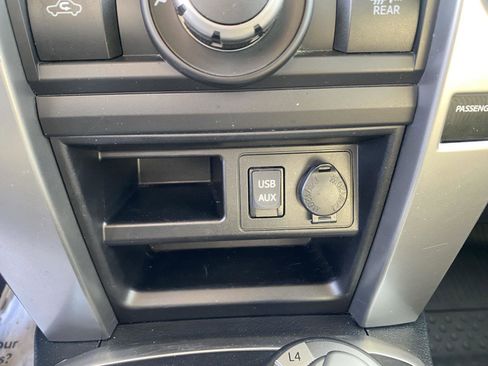 Used 2017 Toyota 4Runner SR5 image 27