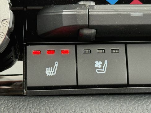 New 2026 Toyota Tundra Limited image 32