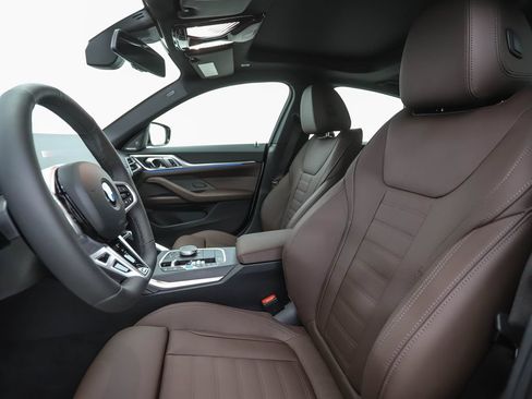 New 2026 BMW i4 xDrive40i w/ M Sport Package AWD/4WD image 11