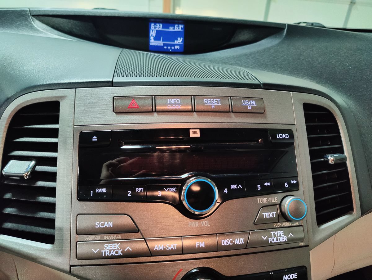 Used 2009 Toyota Venza FWD image 34