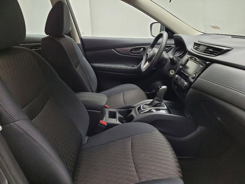 Used 2019 Nissan Rogue S image 21