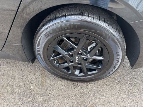 Used 2025 Kia K5 LXS image 44