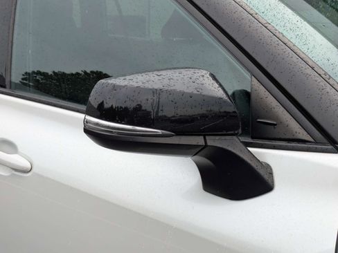 Used 2022 Toyota Highlander XSE FWD image 15