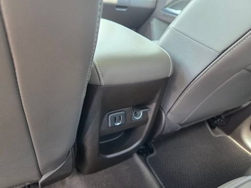 Used 2021 GMC Canyon Denali RWD image 7