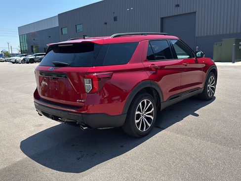 Used 2023 Ford Explorer ST-Line w/ Class IV Trailer Tow Package AWD/4WD image 3
