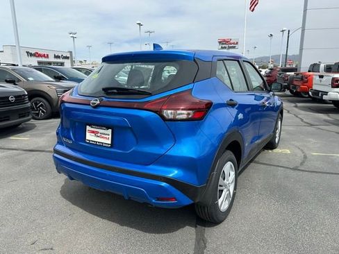 Used 2025 Nissan Kicks Play S FWD image 10