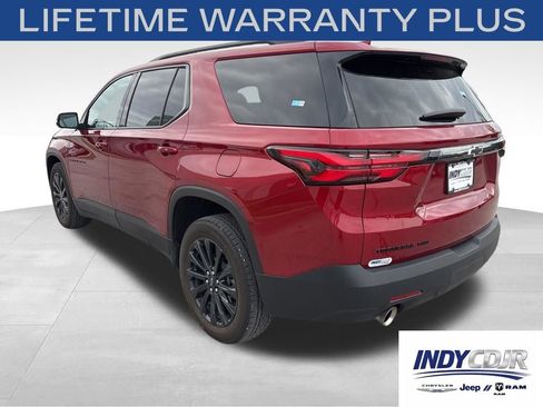 Used 2023 Chevrolet Traverse RS w/ LPO, Floor Liner Package AWD/4WD image 6
