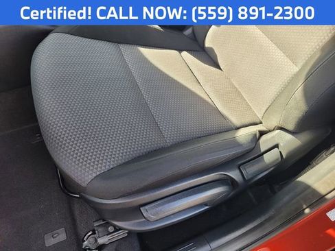 Certified 2025 Kia Soul LX w/ LX Technology Package FWD image 10
