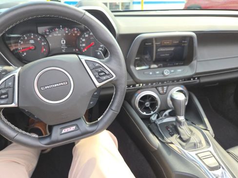 Used 2020 Chevrolet Camaro SS RWD image 16