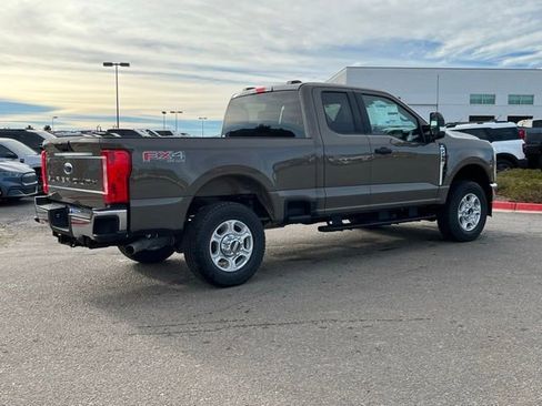 New 2026 Ford F250 XLT w/ FX4 Off-Road Package image 5