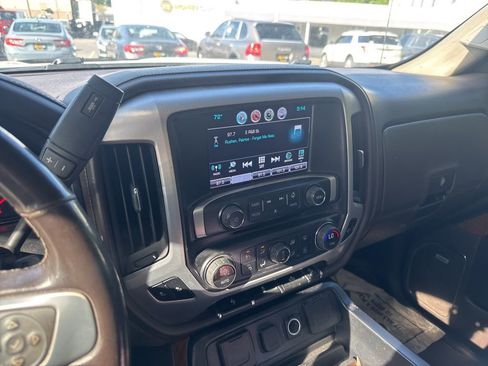 Used 2018 GMC Sierra 1500 SLT w/ SLT Premium Package AWD/4WD image 15