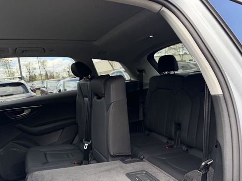 Used 2023 Audi Q7 2.0T Premium Plus w/ Convenience Package AWD/4WD image 26