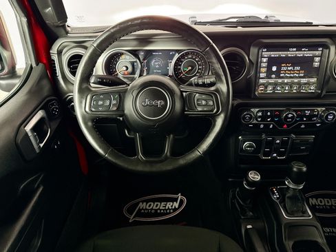 Used 2022 Jeep Wrangler Unlimited Sport AWD/4WD image 19